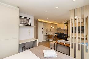 7th Avenue Oxford Residence
