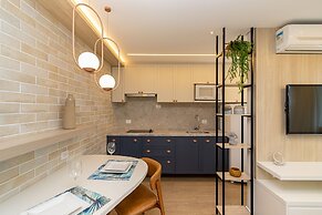 7th Avenue Oxford Residence