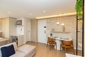 7th Avenue Oxford Residence
