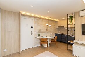 7th Avenue Oxford Residence