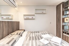 7th Avenue Oxford Residence