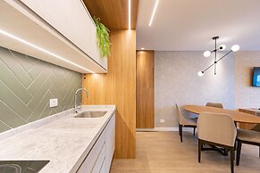 7th Avenue Oxford Residence