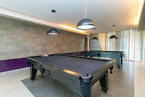 7th Avenue Oxford Residence
