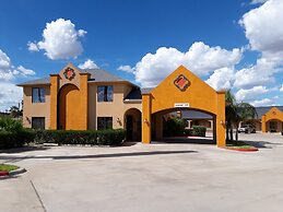 Sunbridge Inn & Suites