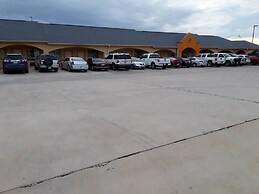 Sunbridge Inn & Suites