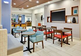 Holiday Inn Express & Suites Dallas NW - Farmers Branch by IHG