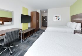 Holiday Inn Express & Suites Dallas NW - Farmers Branch by IHG