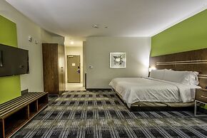 Holiday Inn Express & Suites Dallas NW - Farmers Branch by IHG
