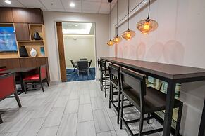 Holiday Inn Express & Suites Lake Charles South Casino Area by IHG