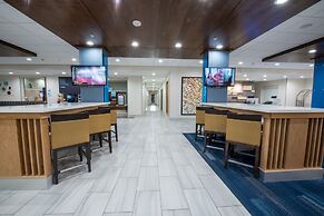 Holiday Inn Express & Suites Lake Charles South Casino Area by IHG