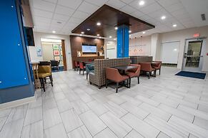 Holiday Inn Express & Suites Lake Charles South Casino Area by IHG