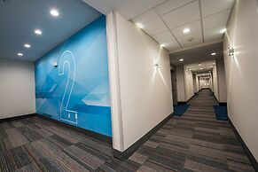 Holiday Inn Express & Suites Lake Charles South Casino Area by IHG