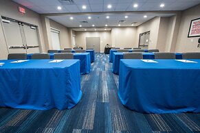 Holiday Inn Express & Suites Lake Charles South Casino Area by IHG