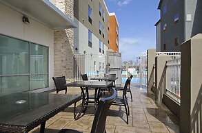 Holiday Inn Express & Suites Lake Charles South Casino Area by IHG