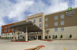Holiday Inn Express & Suites Lake Charles South Casino Area, an IHG Ho