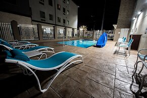 Holiday Inn Express & Suites Lake Charles South Casino Area by IHG