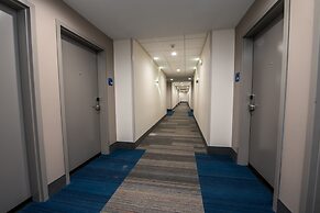 Holiday Inn Express & Suites Lake Charles South Casino Area by IHG