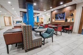 Holiday Inn Express & Suites Lake Charles South Casino Area by IHG
