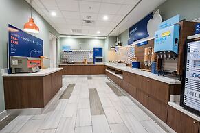 Holiday Inn Express & Suites Lake Charles South Casino Area by IHG