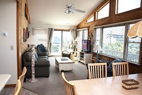 Hatteras Hideaway 3 Bedroom Cottage by RedAwning