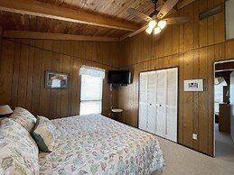 Exhale 3 Bedroom Cottage by RedAwning