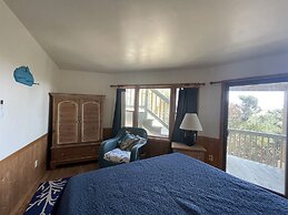 Dune Rose 3 Bedroom Cottage by RedAwning