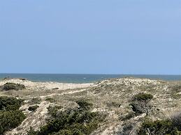 Dune Rose 3 Bedroom Cottage by RedAwning