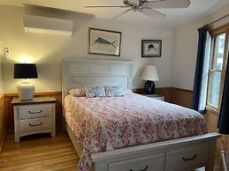 Dune Rose 3 Bedroom Cottage by RedAwning