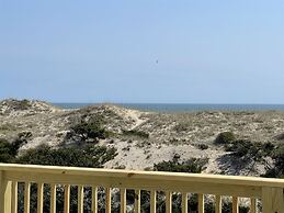 Dune Rose 3 Bedroom Cottage by RedAwning