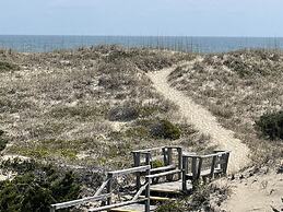 Dune Rose 3 Bedroom Cottage by RedAwning