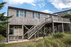 Beachbux 3 Bedroom Cottage by RedAwning