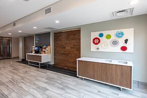 Holiday Inn Express & Suites Greenville S- Piedmont by IHG
