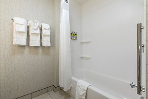 Holiday Inn Express & Suites Greenville S- Piedmont by IHG