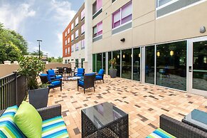Holiday Inn Express & Suites Greenville S- Piedmont by IHG