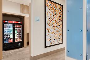 Holiday Inn Express And Suites-Cincinnati South - Wilder by IHG