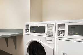 Holiday Inn Express And Suites-Cincinnati South - Wilder by IHG