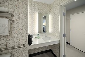 Holiday Inn & Suites Decatur-Forsyth by IHG