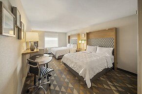 Holiday Inn & Suites Decatur-Forsyth by IHG