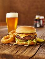 Holiday Inn & Suites Decatur-Forsyth by IHG