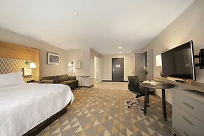 Holiday Inn & Suites Decatur-Forsyth by IHG
