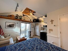 13 Dry Dock Studio Bedroom Condo by RedAwning