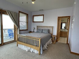 Skate Away 3 Bedroom Cottage by RedAwning