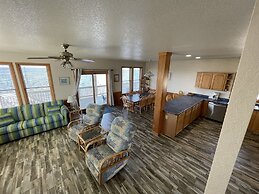 Skate Away 3 Bedroom Cottage by RedAwning