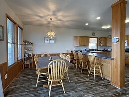 Skate Away 3 Bedroom Cottage by RedAwning