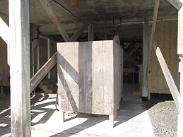 Tilghman's Nette 3 Bedroom Cottage by RedAwning