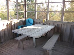 Tilghman's Nette 3 Bedroom Cottage by RedAwning