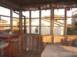 Tilghman's Nette 3 Bedroom Cottage by RedAwning