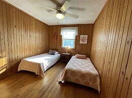 Time / Tide 4 Bedroom Cottage by RedAwning