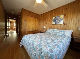 Time / Tide 4 Bedroom Cottage by RedAwning