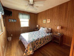 Time / Tide 4 Bedroom Cottage by RedAwning